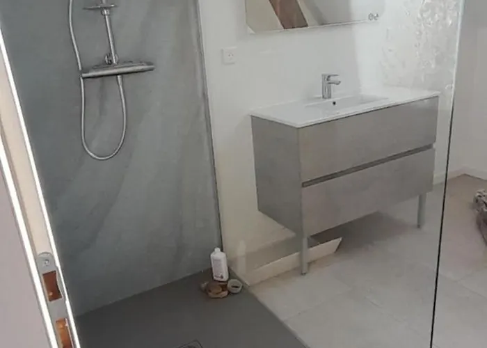 Ferme Renovee 13 Couchages Archignat